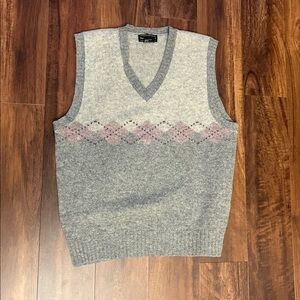 Men’s vintage argyle pure wool sweater vest size large